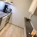 Uusi Tilava Kaksio Jyvaeskylaen Ydinkeskustassa 53 M2 *