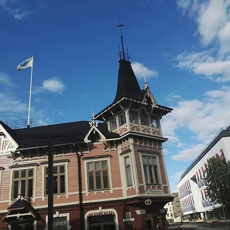 Uusi Tilava Kaksio Jyvaeskylaen Ydinkeskustassa 53 M2 דירה Jyväskylä