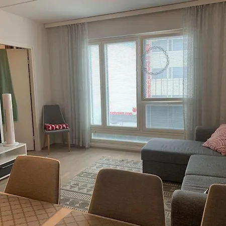 Uusi Tilava Kaksio Jyvaeskylaen Ydinkeskustassa 53 M2 شقة Jyväskylä