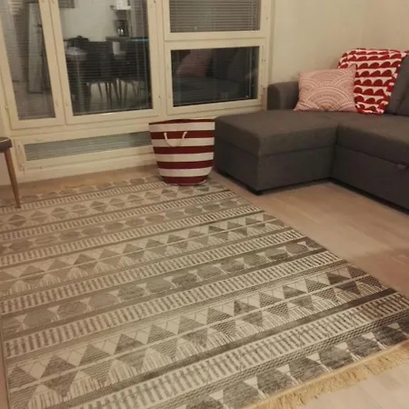 Uusi Tilava Kaksio Jyvaeskylaen Ydinkeskustassa 53 M2 דירה