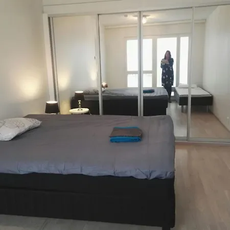 דירה Uusi Tilava Kaksio Jyvaeskylaen Ydinkeskustassa 53 M2