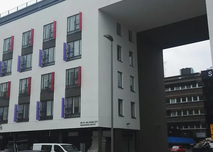 Uusi Tilava Kaksio Jyvaeskylaen Ydinkeskustassa 53 M2 Apartamento Jyväskylä