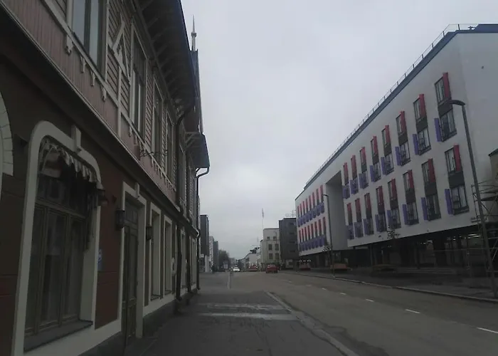 Uusi Tilava Kaksio Jyvaeskylaen Ydinkeskustassa 53 M2 * Jyväskylä